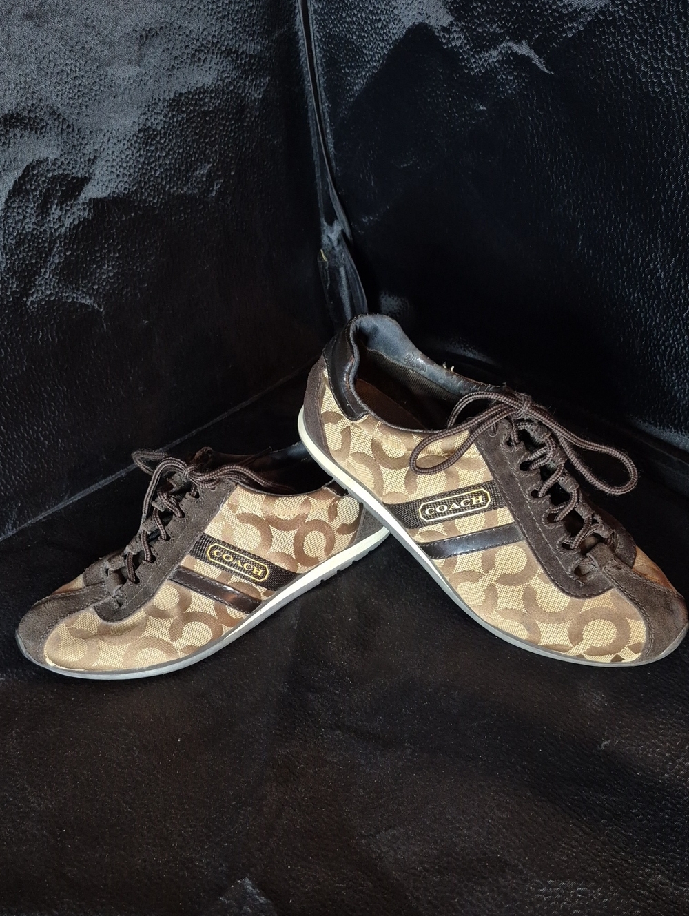 Coach Women's 6.5 Tan and Brown Signature Logo Sneakers